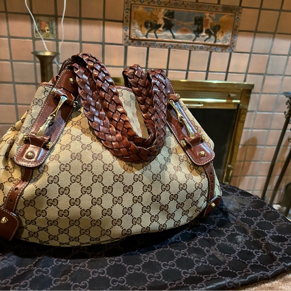 Authentic Gucci Horsebit Pelham Bag - Picture 6 of 8